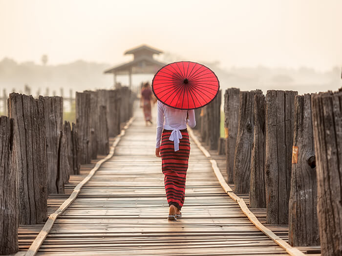 Insights into the growth of the Asian eCommerce market with payment methods, online shopper profiles, digital advertising, logistics and economy Insights into the growth of the Asian eCommerce market with payment methods, online shopper profiles, digital advertising, logistics and economy
